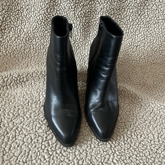 Size 6 Aldo boots - Picture 4 of 9